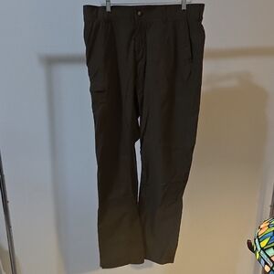 Men's Cargo Pants in Dark Brown